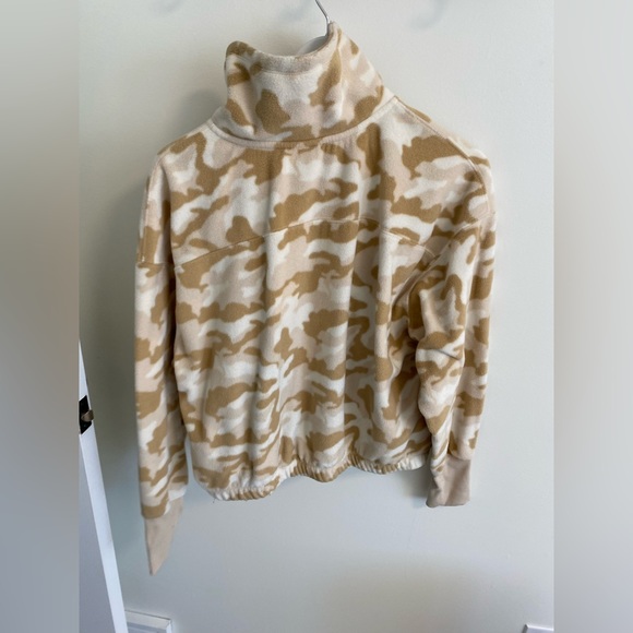 Fleece camp half zip sweater - Picture 2 of 4